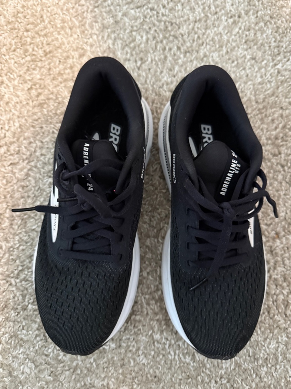 Brooks Black and White Women’s Adrenaline 24 Running Shoes 6.5